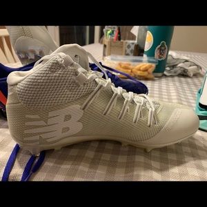 New balance men’s Lacrosse cleates